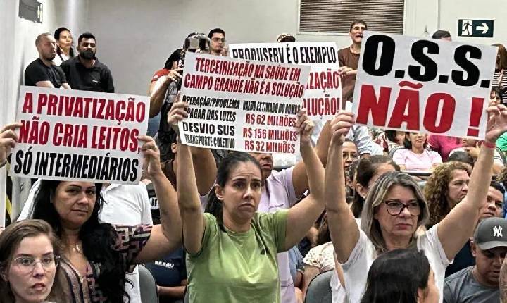 Prefeitura desconta salário de sindicalistas que faltaram trabalho para protestar