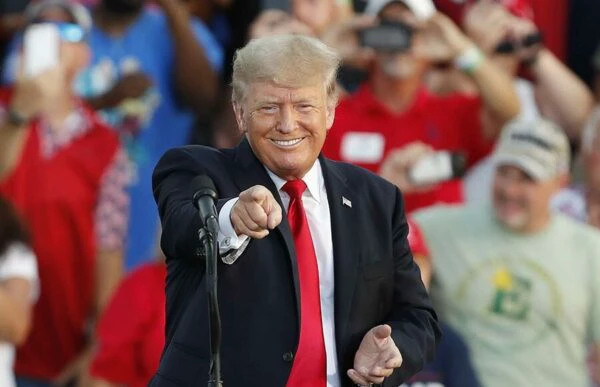 YouTube retira veto e Donald Trump já pode postar conteúdo