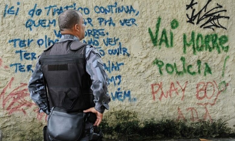 Mortes de policiais no Brasil saltam 30%, expondo ausência de apoio do Governo Federal