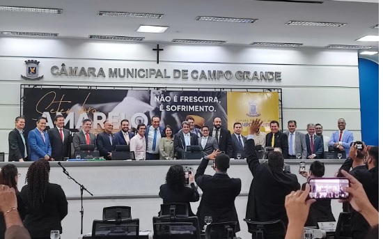 Vereadores de Campo Grande paralisam sessão para 
