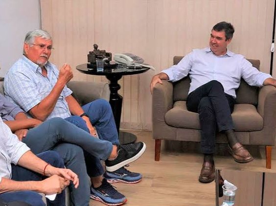 Riedel libera novos cargos ao PT e mantém petistas como aliados na assembleia