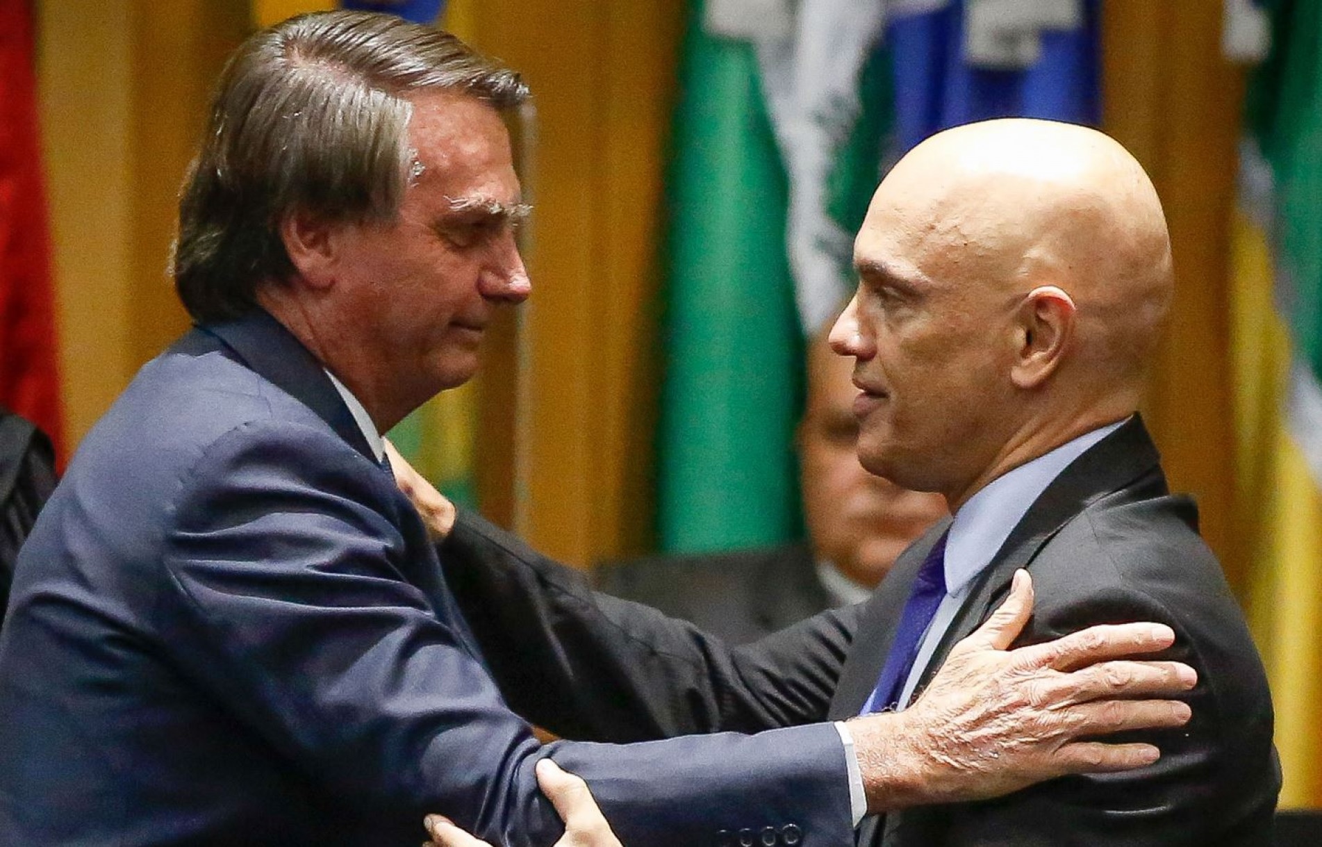 55% dos brasileiros acreditam que TSE manterá Bolsonaro elegível, segundo pesquisa