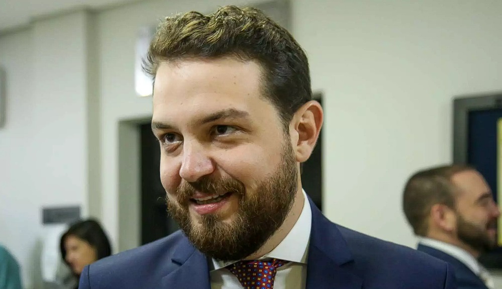 Julgamento que pode anular operação contra Claudinho Serra continua nesta terça