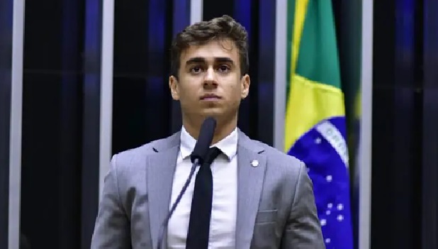 Nikolas Ferreira sugere realizar ato em março por impeachment de Lula