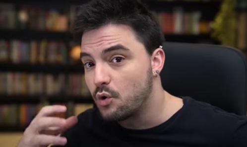 Felipe Neto anuncia pausa na ‘carreira’ e culpa ‘bolsonarismo’ por queda nos patrocínios