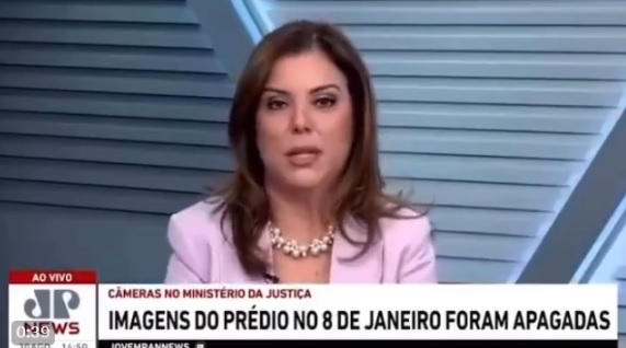 Advogada esquerdista parabeniza quem apagou as imagens do 8 de janeiro durante programa da JP
