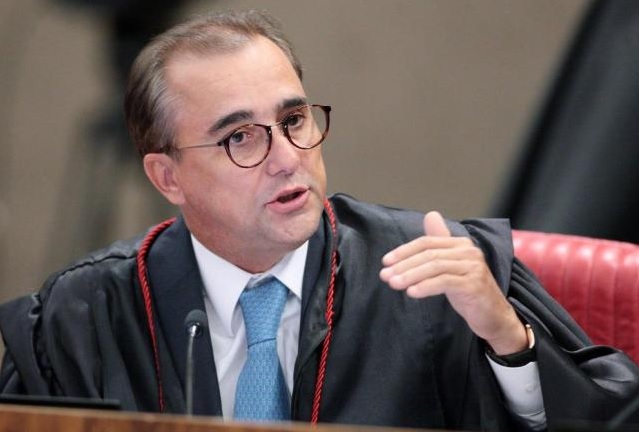 Ex-Ministro do TSE que mandou PIX para Bolsonaro diz que se for preciso manda novamente