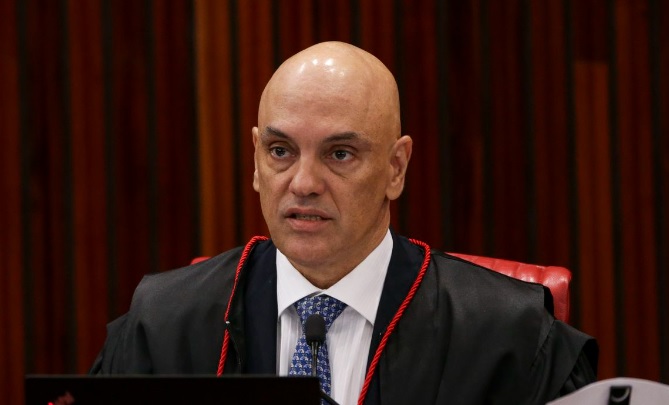 Moraes vota a favor da descriminalização do porte de maconha