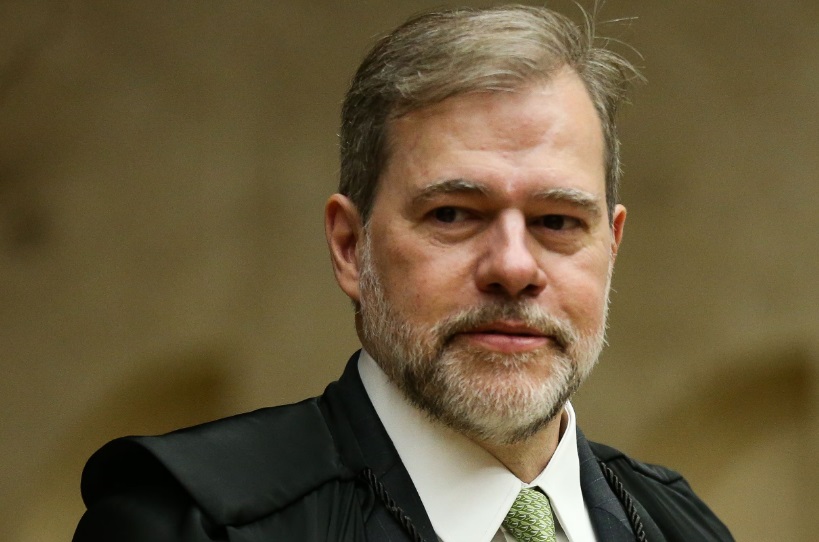 Estadão: ‘Toffoli parece profundamente empenhado em reescrever a história de corrupção do PT’