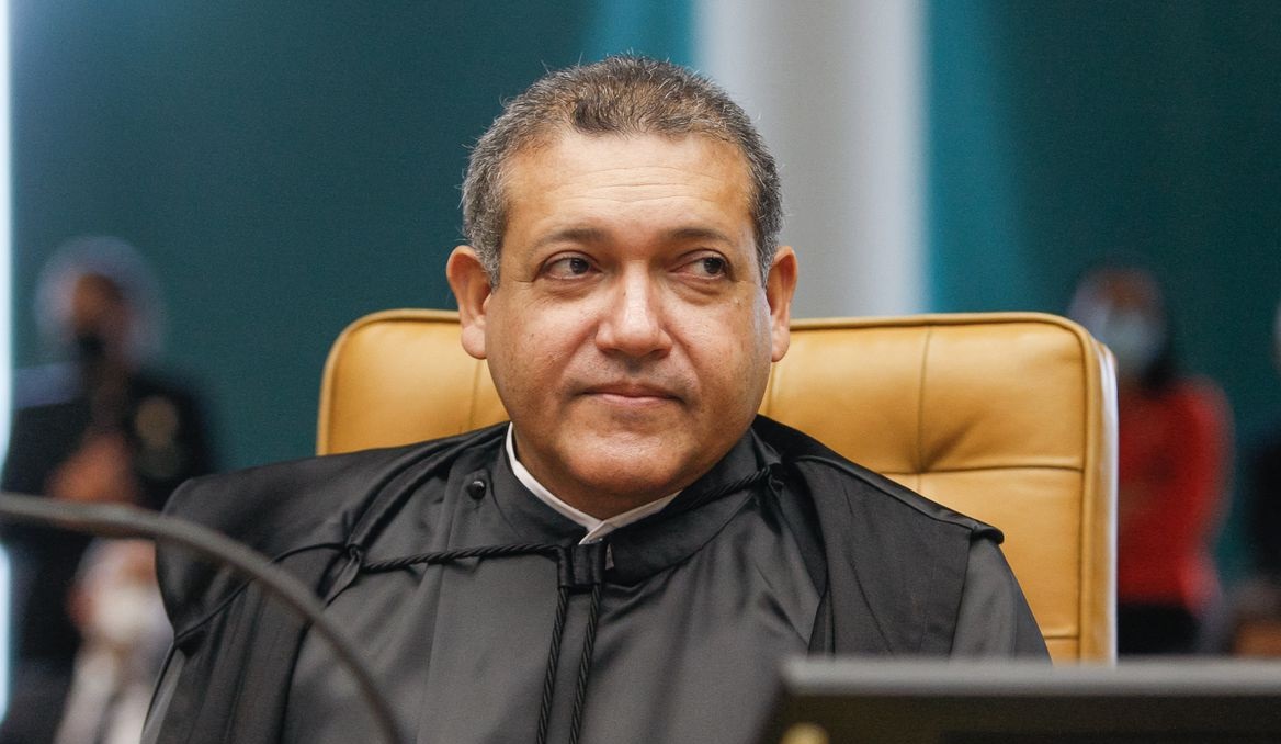 Nunes Marques vota para manter decretos de Bolsonaro sobre armas: ‘Direito de defesa’