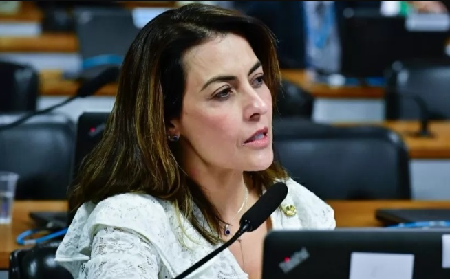 Soraya poupa governo Lula e acusa Bolsonaro sobre atos de vandalismo do 8 de janeiro