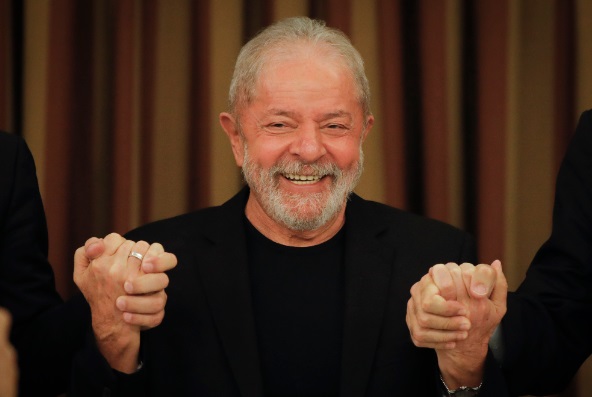 Comissão de Ética da Presidência livra auxiliares de Lula e pune ministros de Bolsonaro