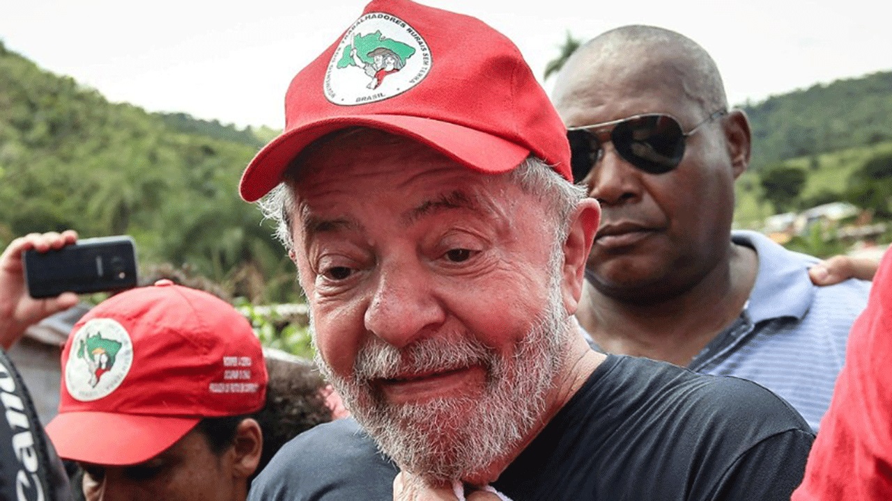 Folha: Lula repete pior desempenho de um mandatário eleito em 1º mandato