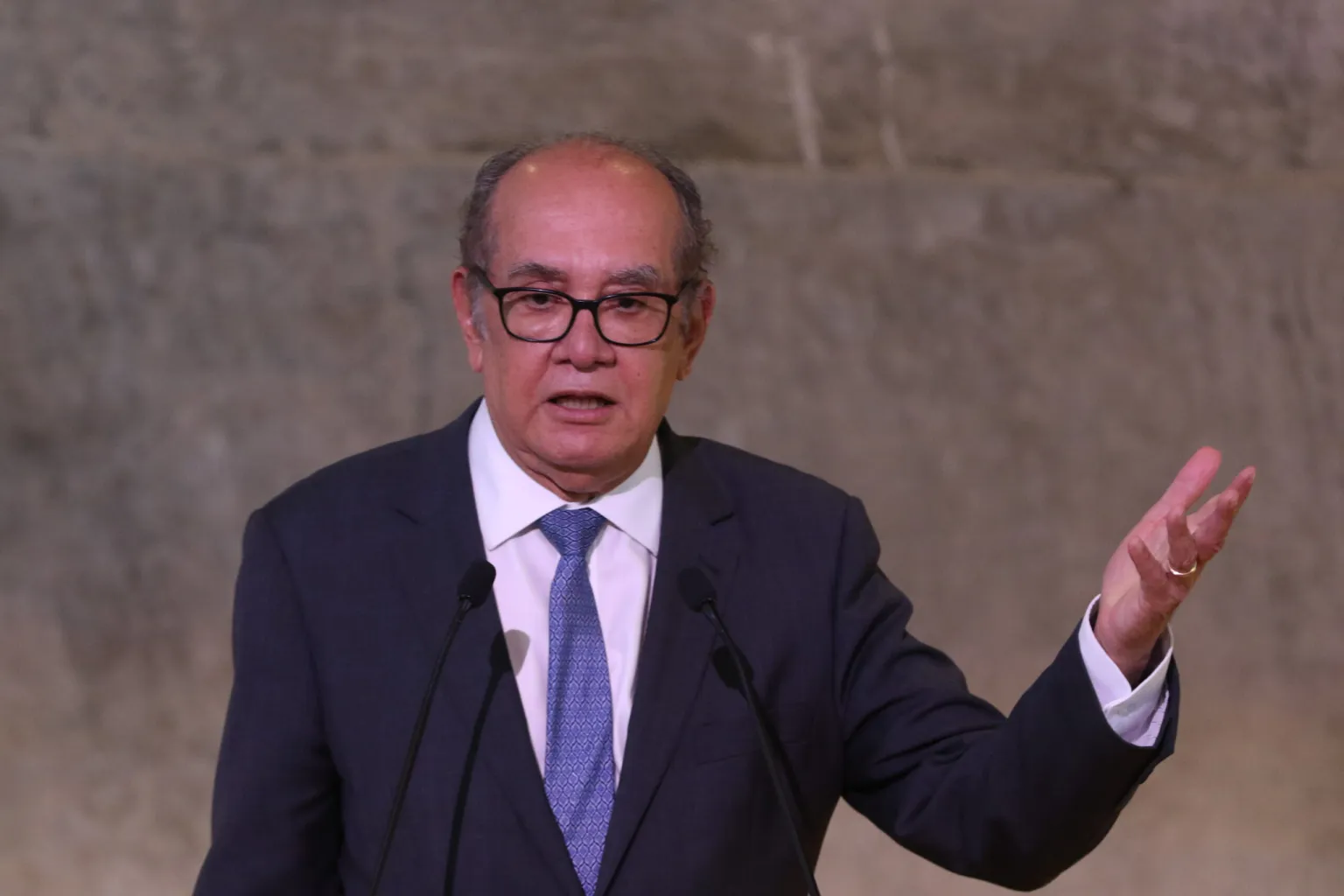 Marco Civil da Internet precisa ser revisto ‘urgentemente’, afirma Gilmar Mendes