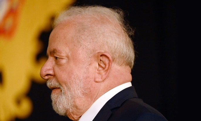 Lula veta proibição de gastos com aborto e mudança de sexo; Congresso deve derrubar