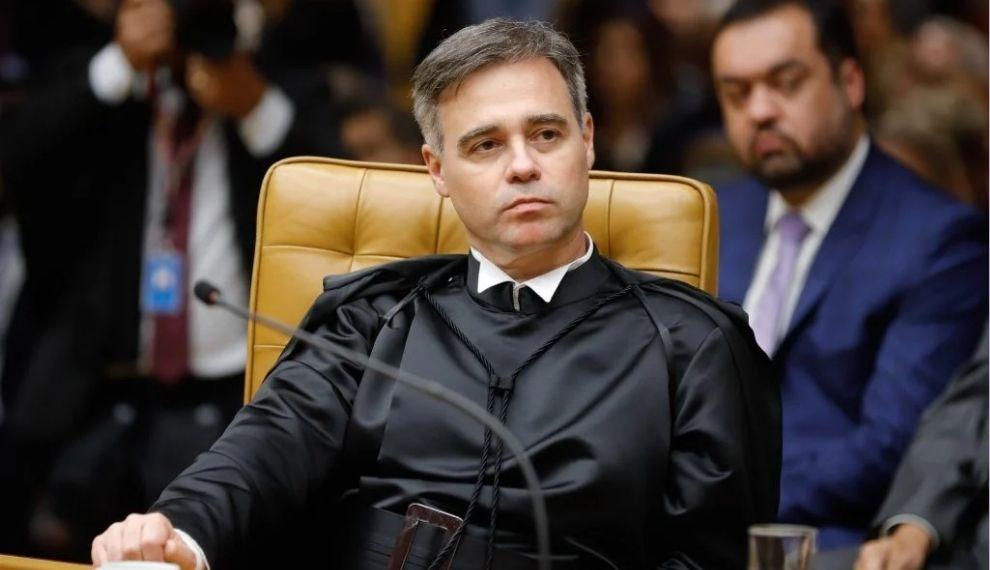 Mendonça defende liberdade de expressão em voto sobre redes