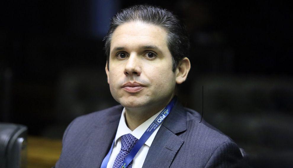 Vai dar em pizza: Hugo Motta anuncia aliados de Lula no comando da CPMI do INSS