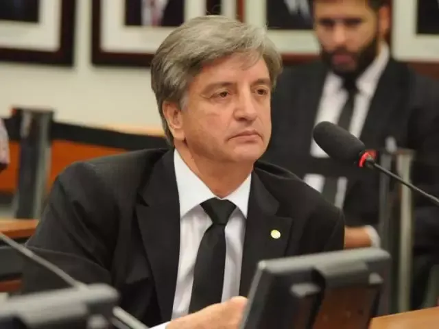 Aliado do governo, Dagoberto vota para blindar Lula na CPMI da Fraude no INSS