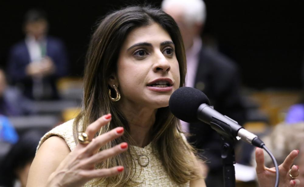 Novo aciona Conselho de Ética e pede cassação de Camila Jara