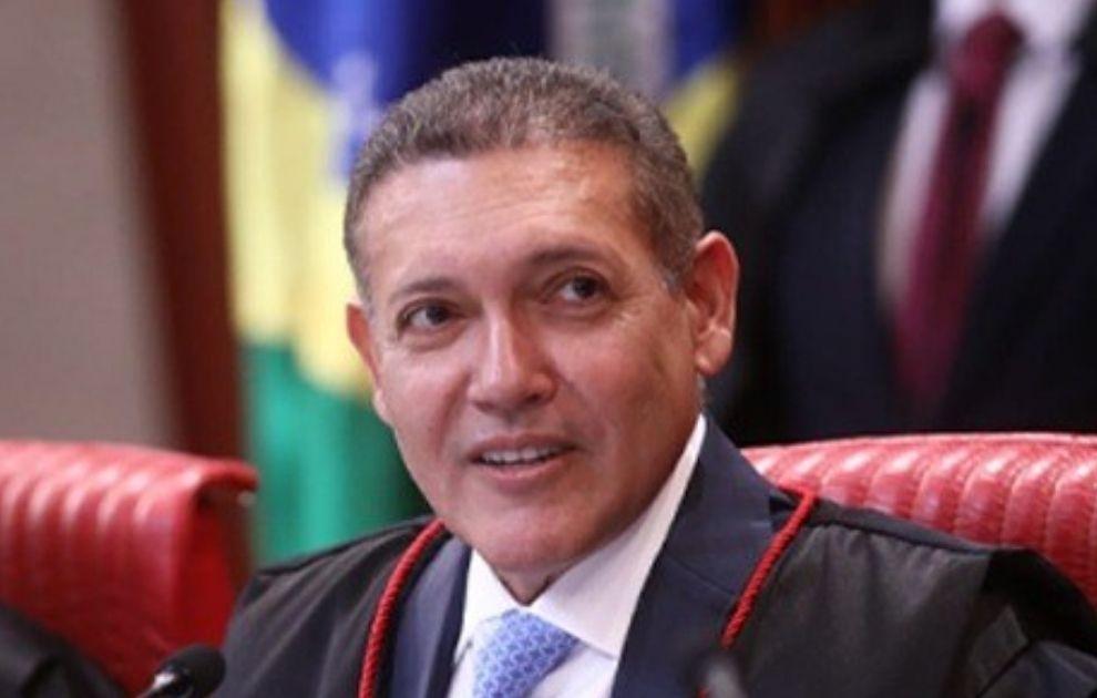 TSE busca observadores estrangeiros para reforçar credibilidade das eleições de outubro