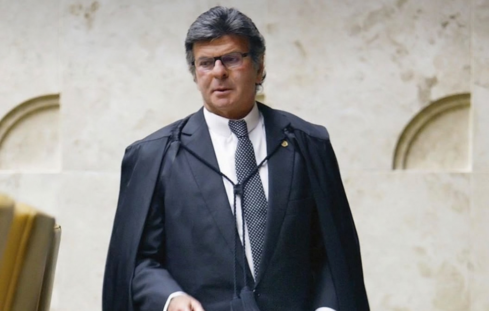 Fux derruba decisão de Dino e redes devem excluir fake news sobre padroeira