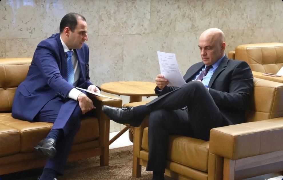 Presidente da OAB rejeita discussão sobre afastamento de Moraes e mantém análise em comissão