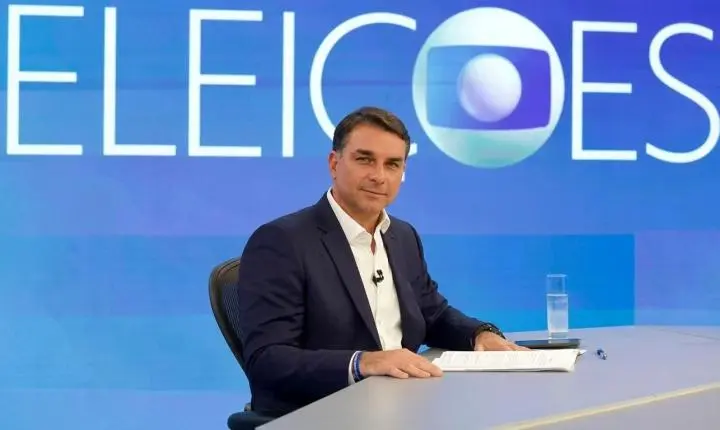 Flávio Bolsonaro enfrenta pressão no JN e transforma sabatina em defesa de sua agenda