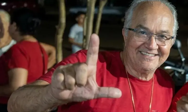 Prefeito de Iguatemi se rende a Flávio Bolsonaro na reta final da campanha e declara apoio ao conservador