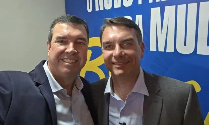 Riedel é convocado por Flávio Bolsonaro para alinhamento do segundo turno em MS