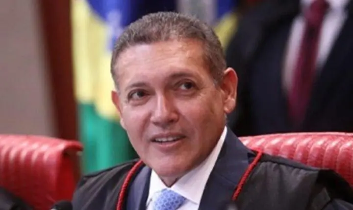 TSE busca observadores estrangeiros para reforçar credibilidade das eleições de outubro
